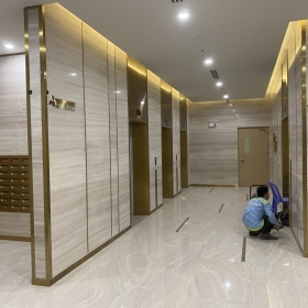 Thi công ốp nhôm thang máy