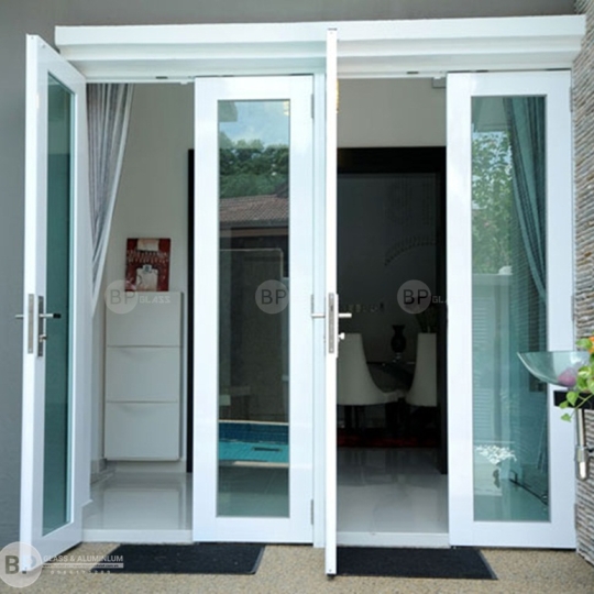 Cửa kính 4 cánh